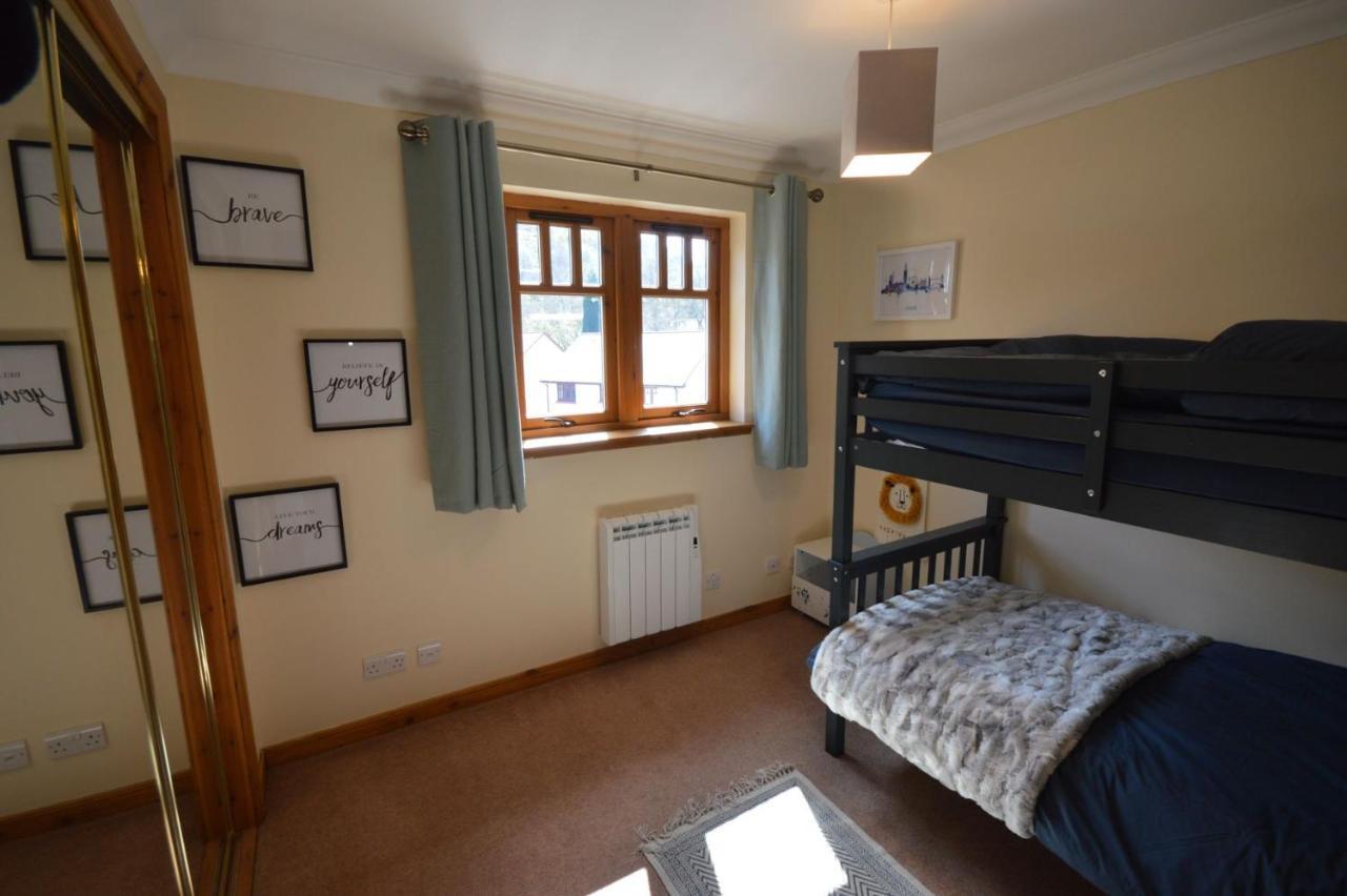 Holiday home Gallunach House *